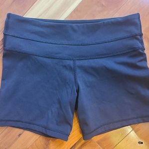 Lululemon Groove Shorts - 6 Black